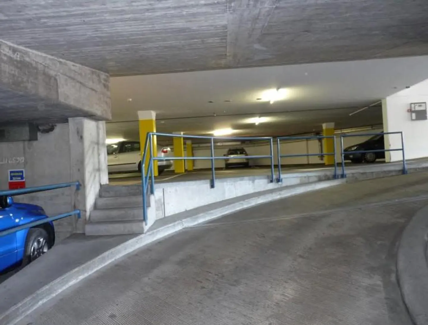 Zentraler Parkplatz verfügbar - Foto 3 von 4