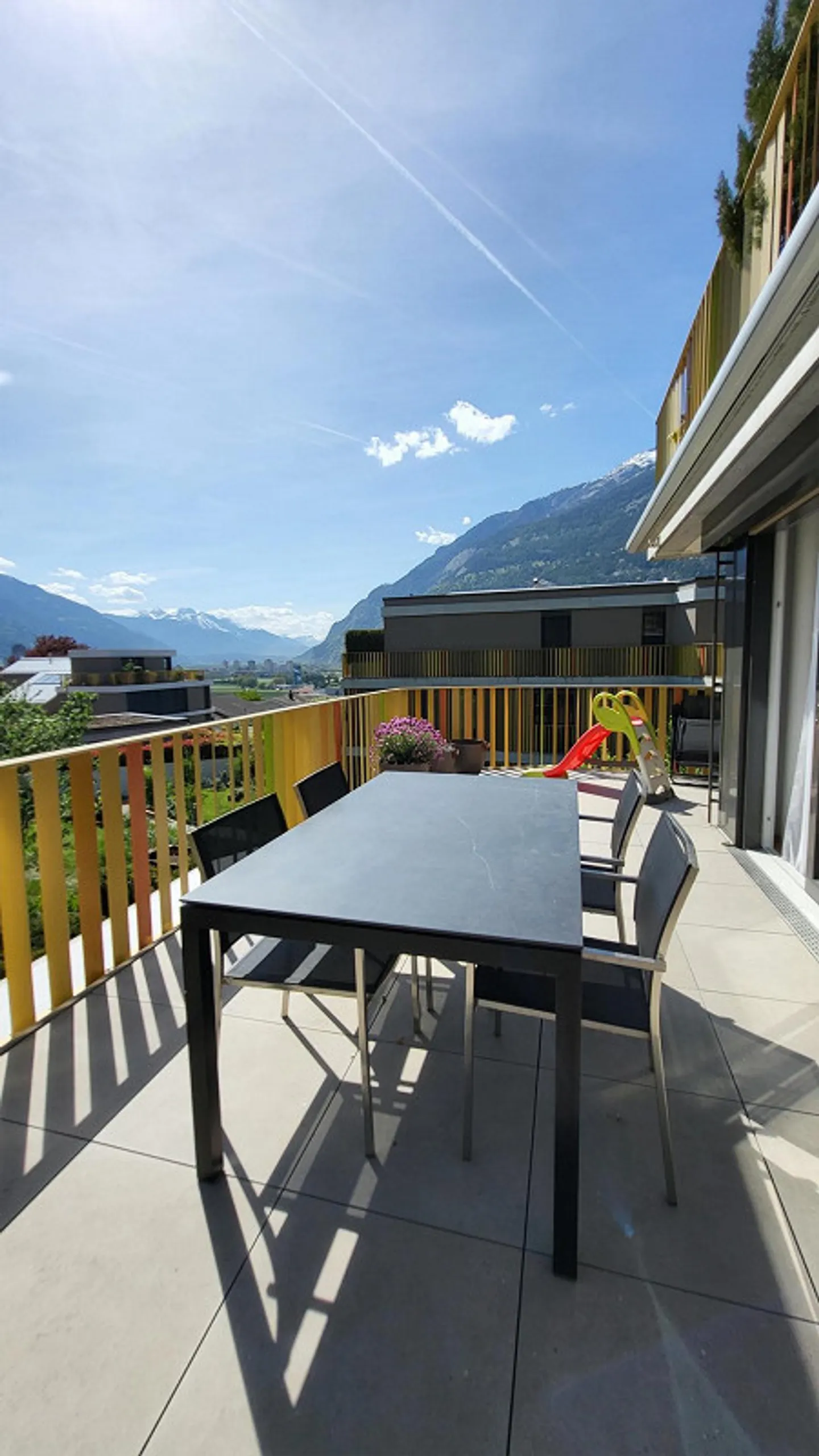 High-quality apartment with large balcony - Photo 8 of 11