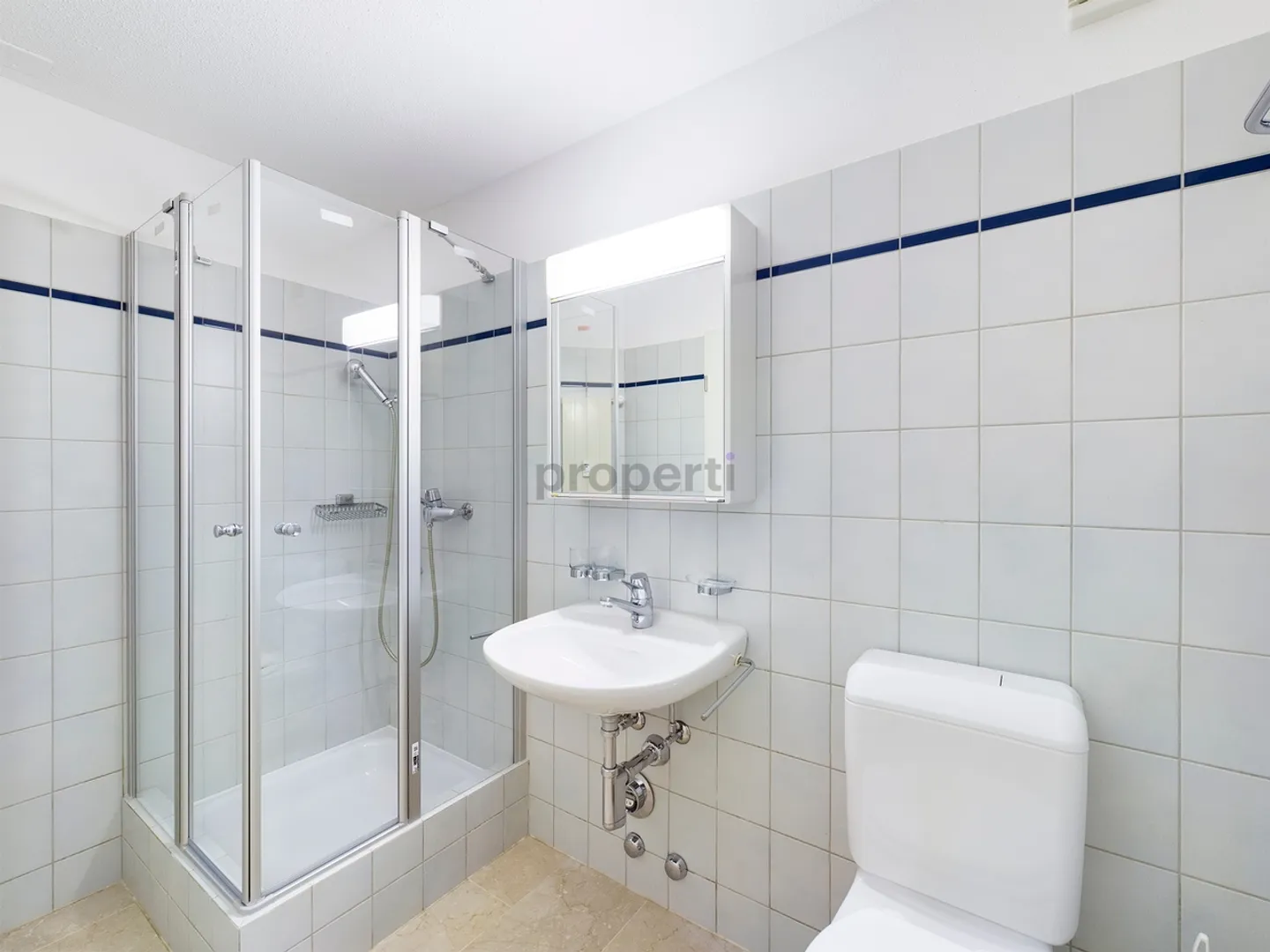 Appartement lumineux de 4,5 pièces dans un emplacement familial - Photo 8 sur 10