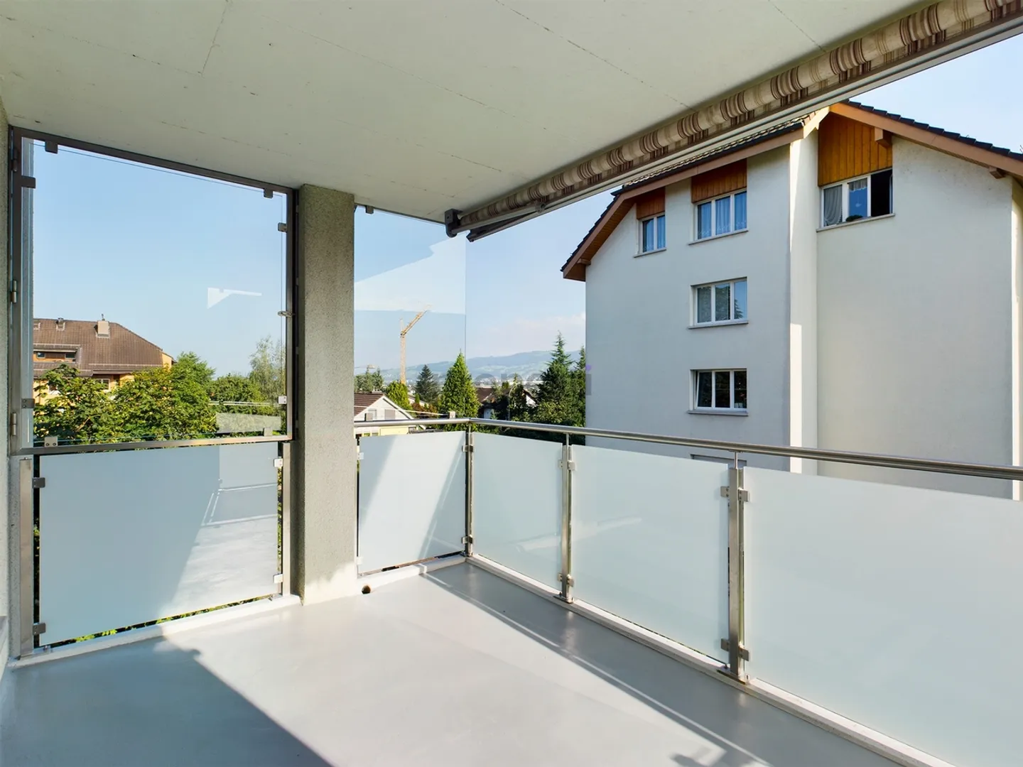 Appartement lumineux de 4,5 pièces dans un emplacement familial - Photo 9 sur 10