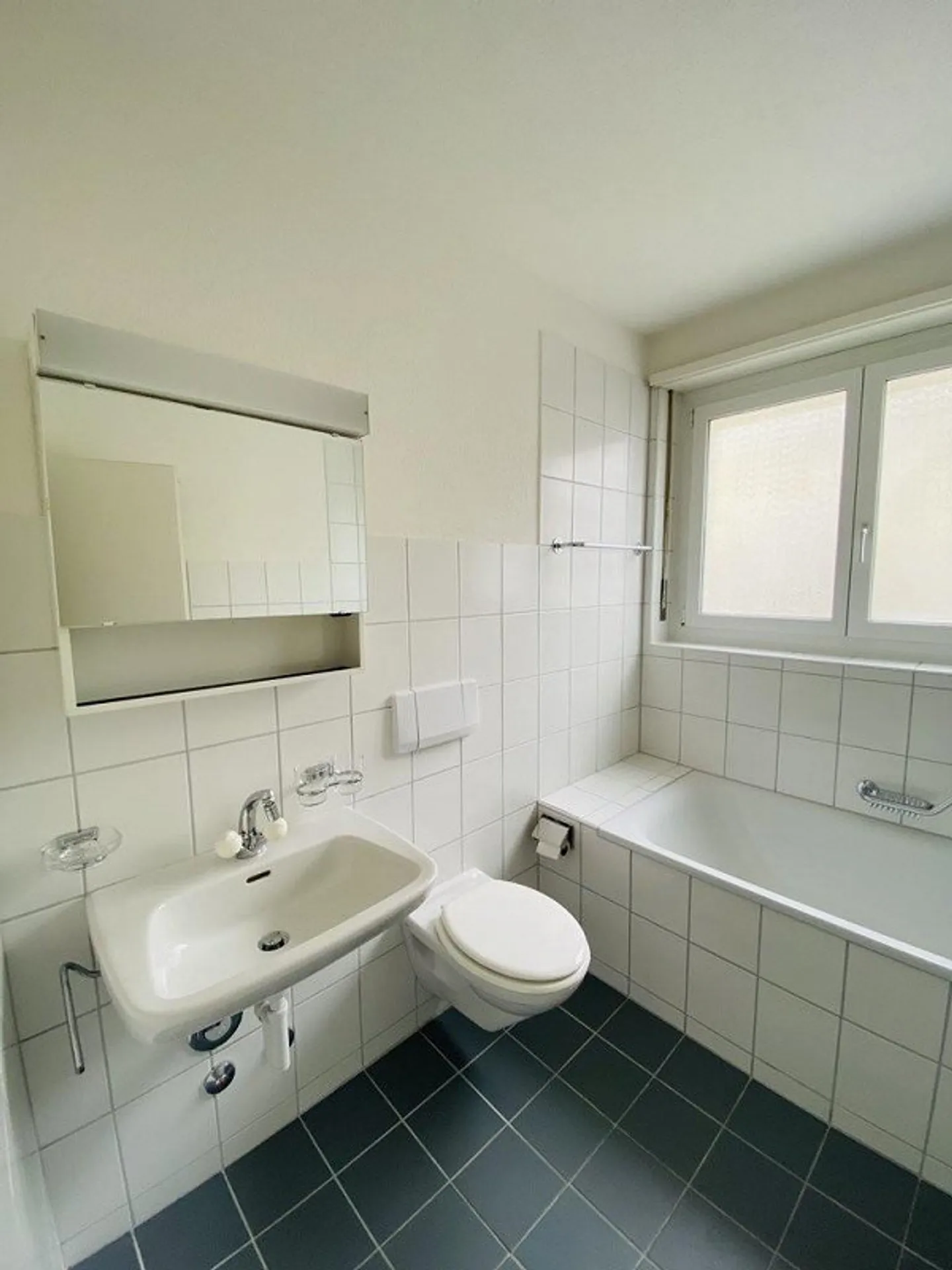 Start your own home, whether alone or as a couple - Photo 5 of 6