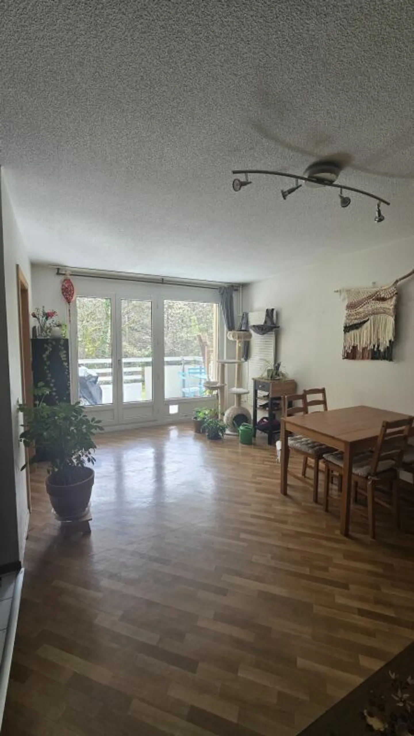 Bel appartement dans quartier calme - Photo 1 sur 8