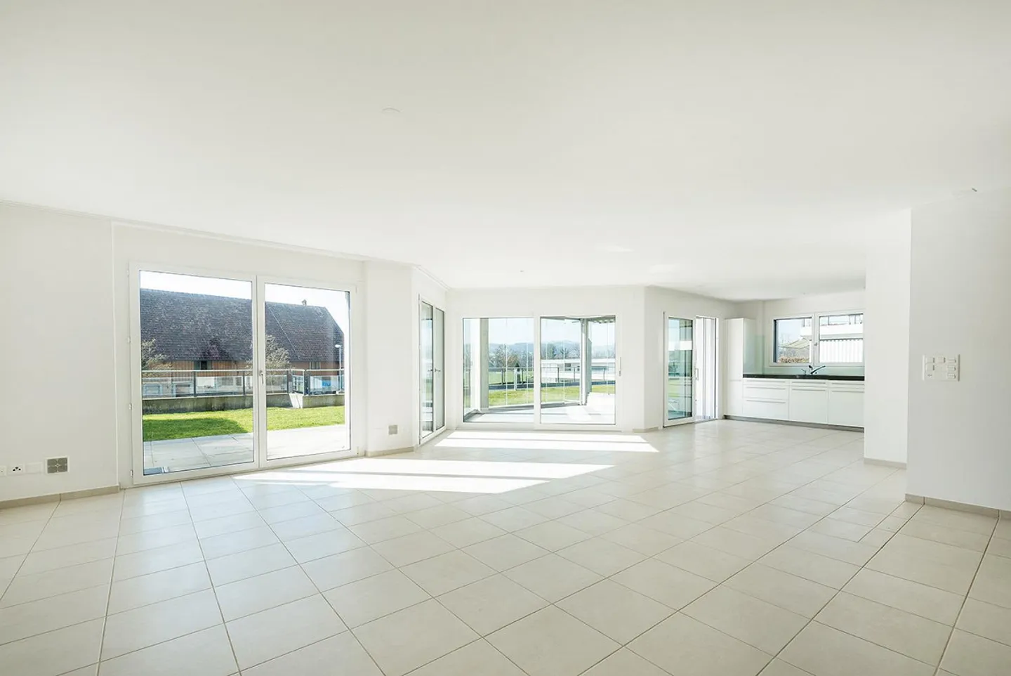 Vivere ad un alto livello in una posizione soleggiata vicino al Lago di Costanza? - Foto 9 di 27