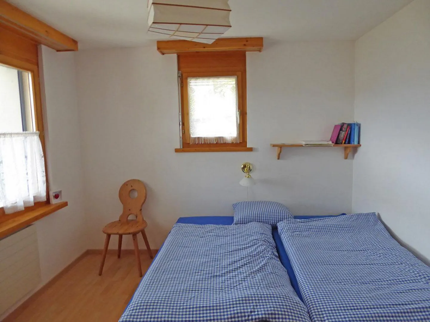 The special apartment in a unique location in Waltensburg - Photo 8 of 14