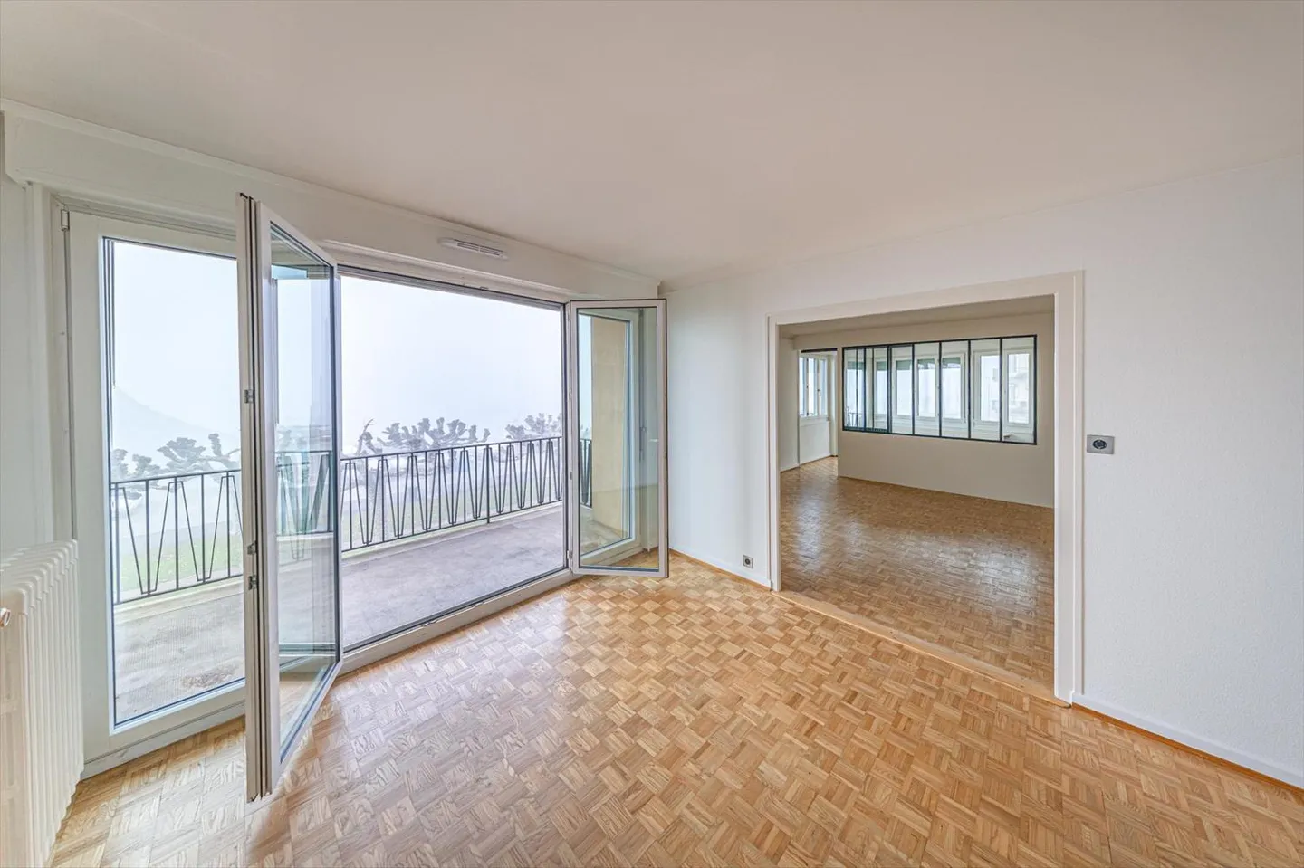 4.5 Room Apartment - Photo 2 of 12