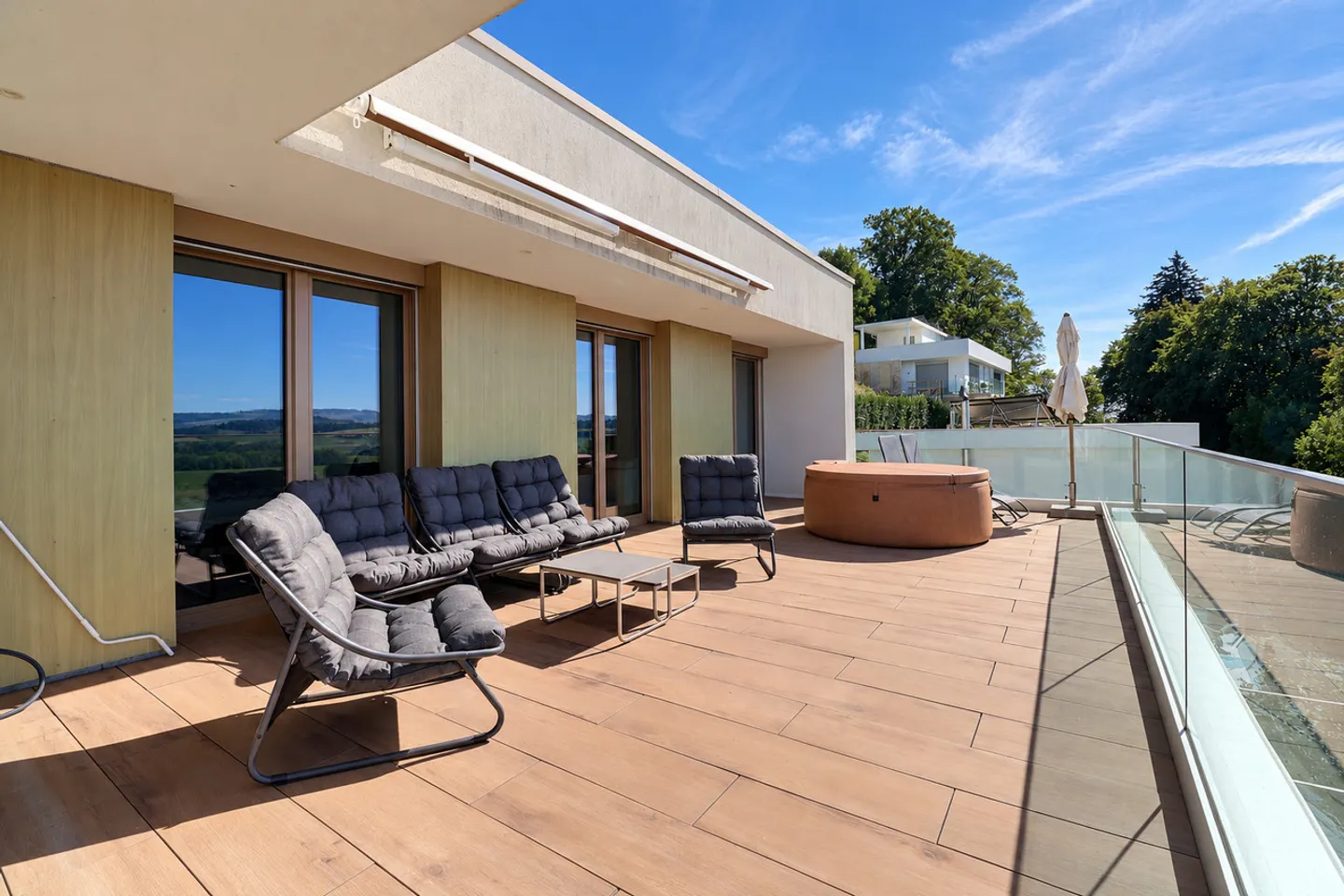 Penthouse mit Terrasse und Panoramablick - Foto 6 von 13
