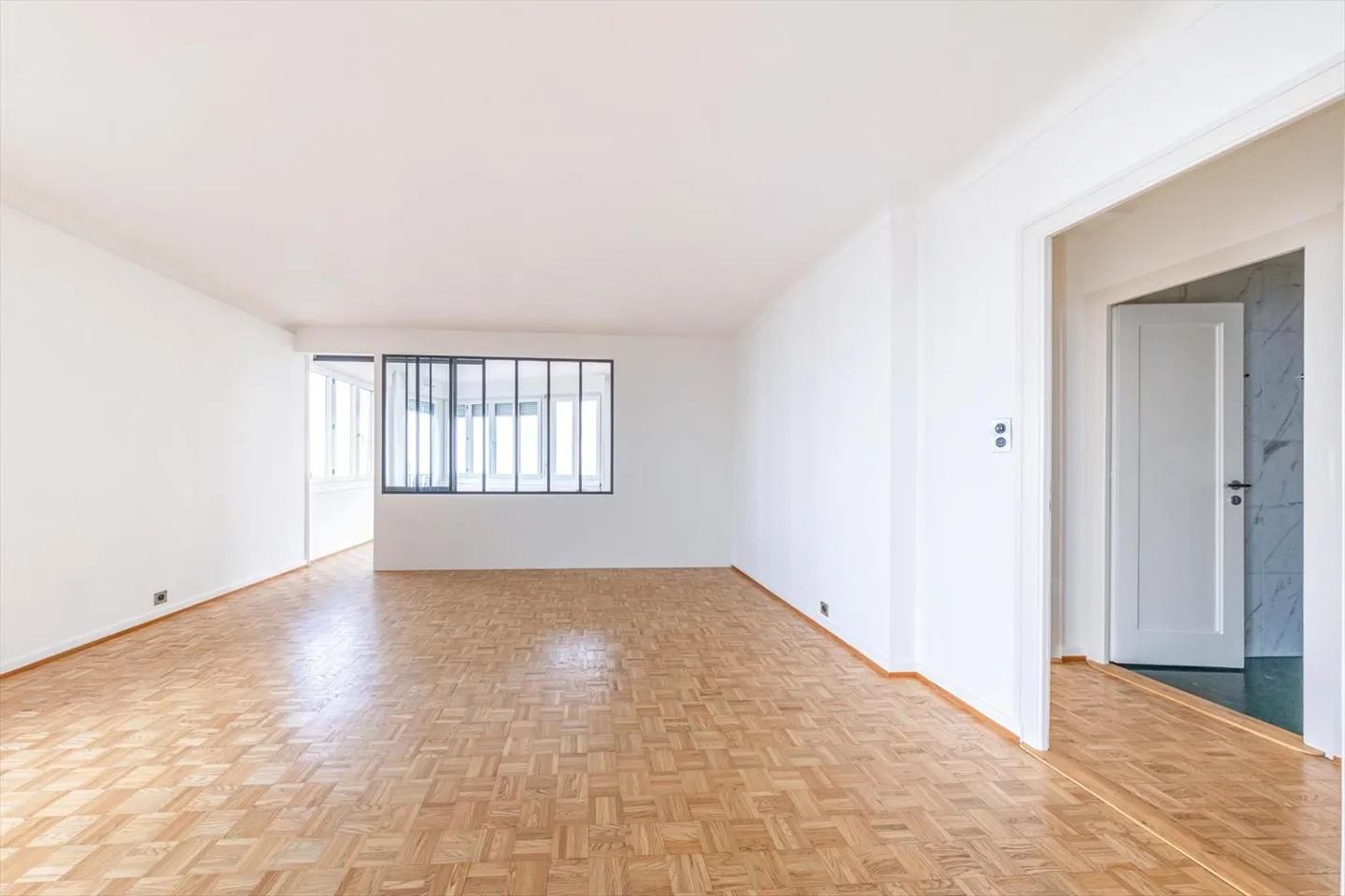 4.5 Room Apartment - Photo 5 of 12