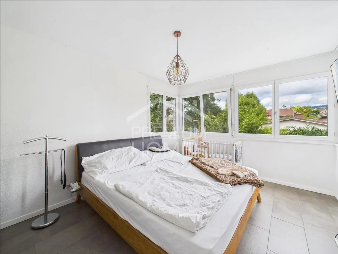 Your Triplex Oasis with Private Garden - Photo 7 of 13