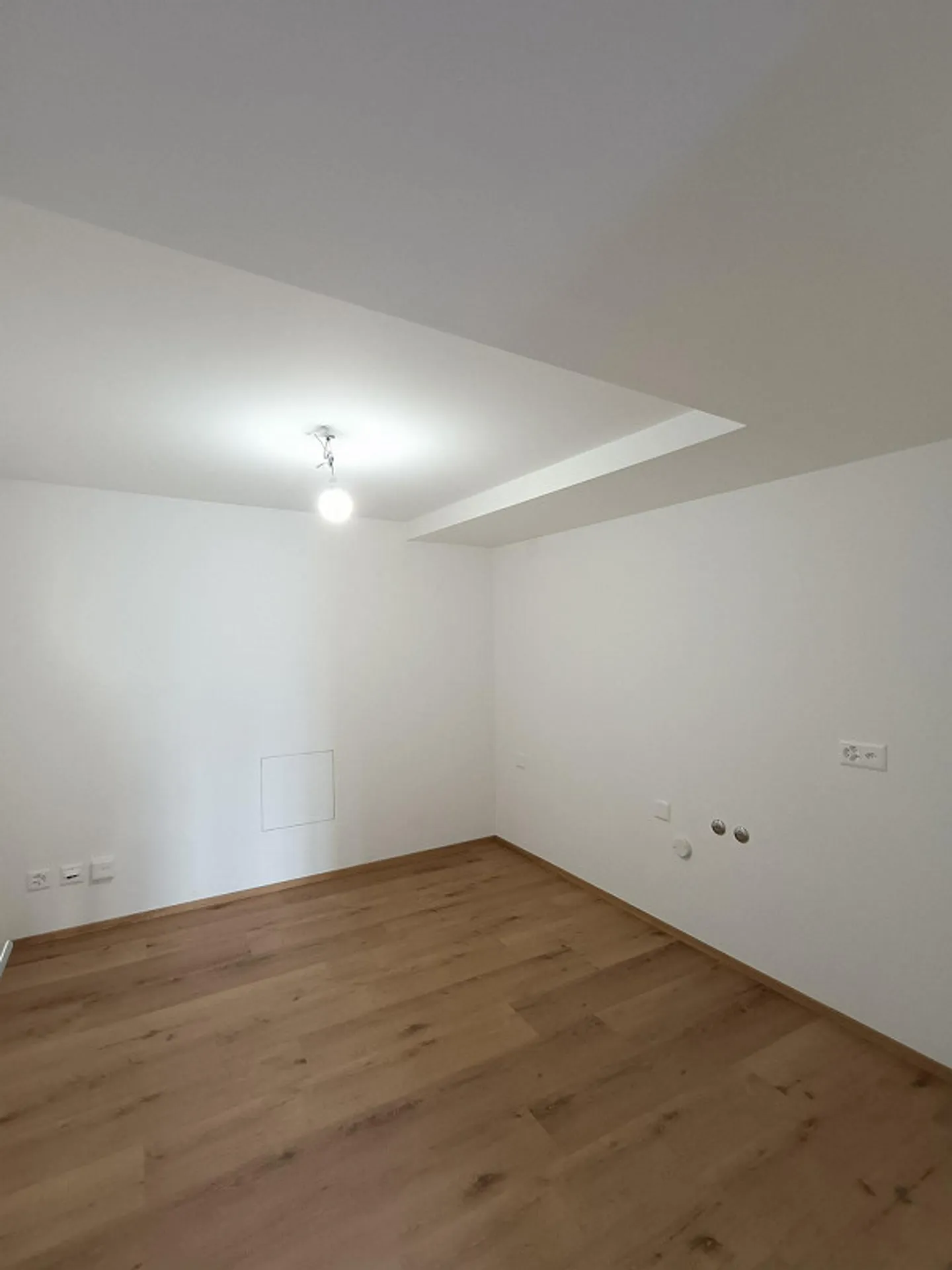 Commercial space with forecourt in a preferred location in a historic building - Photo 4 of 6