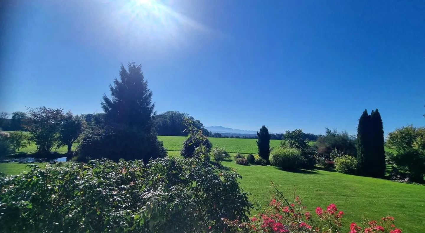 15 Room Villa - Photo 3 of 5