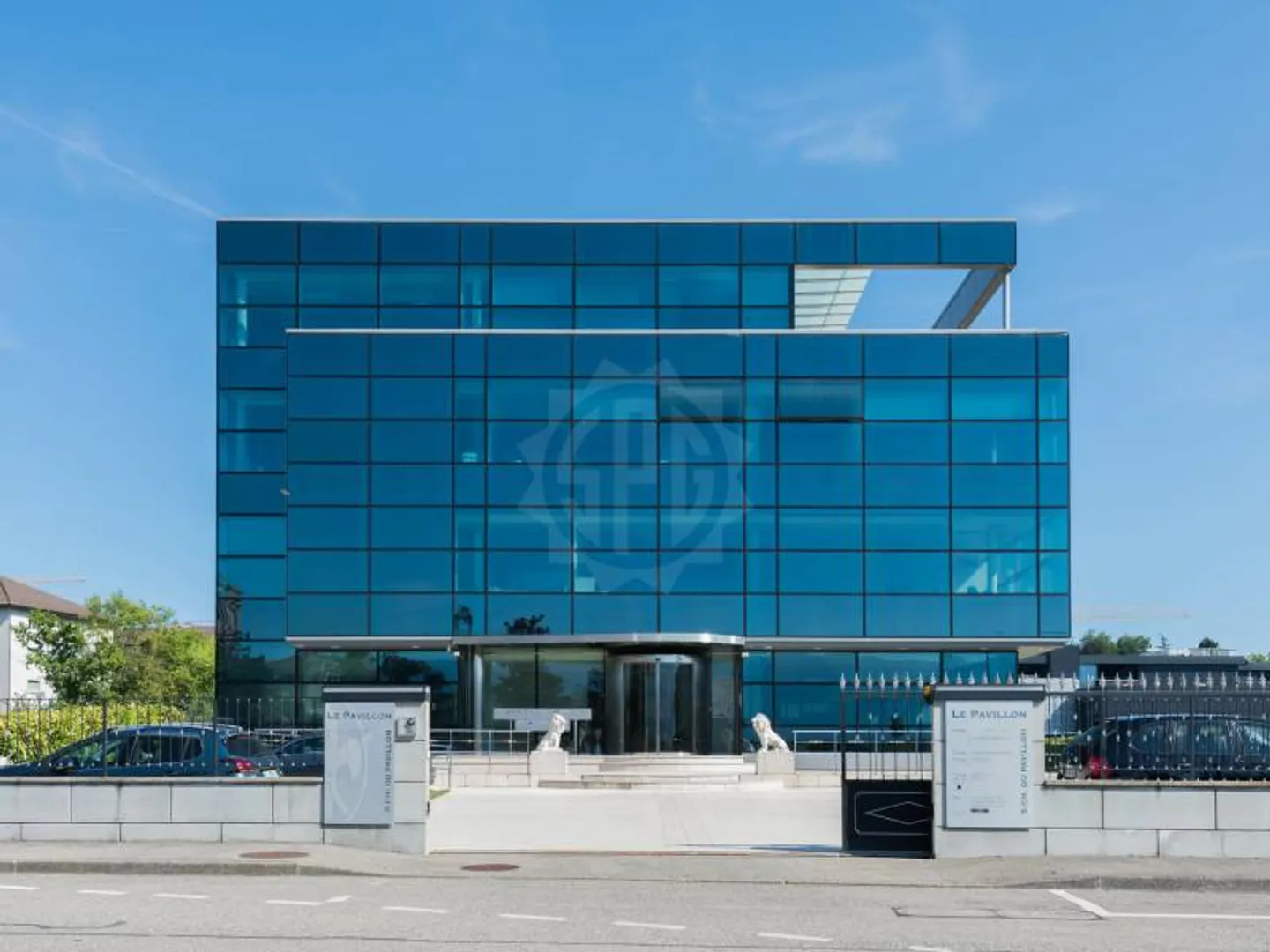 Large offices - Le Grand-Saconnex - Photo 1 of 10