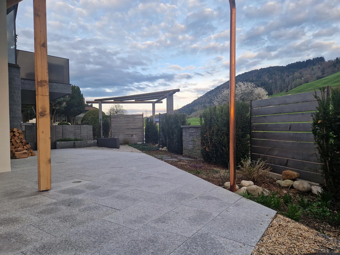 Appartamento esclusivo con vista mozzafiato nel villaggio di Feusisberg - Foto 7 di 26
