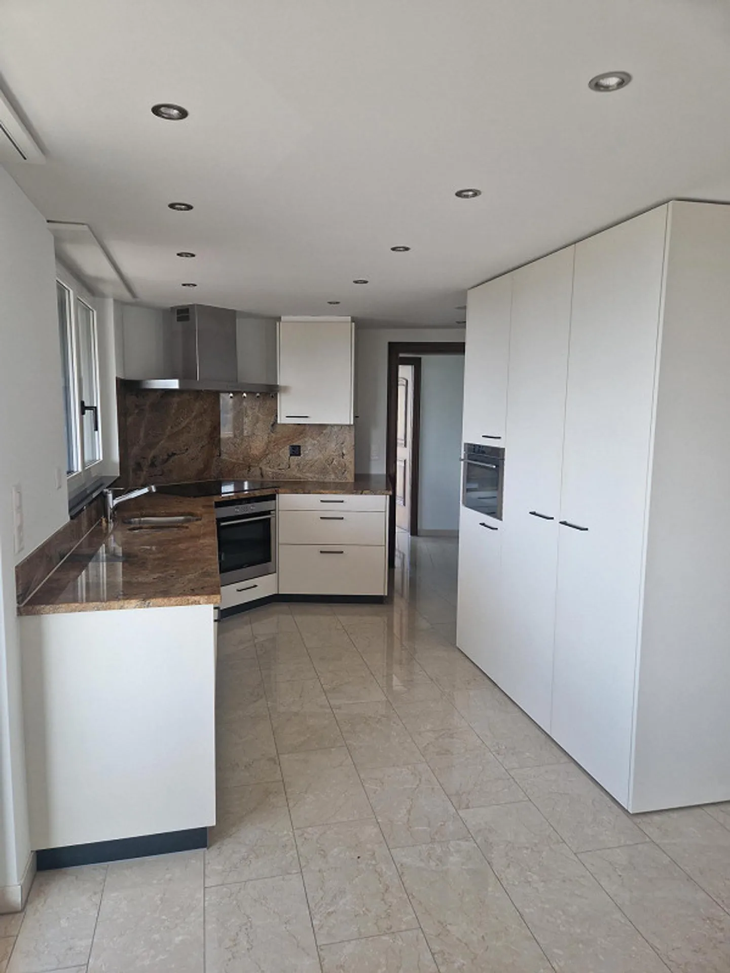Appartamento esclusivo con vista mozzafiato nel villaggio di Feusisberg - Foto 22 di 26