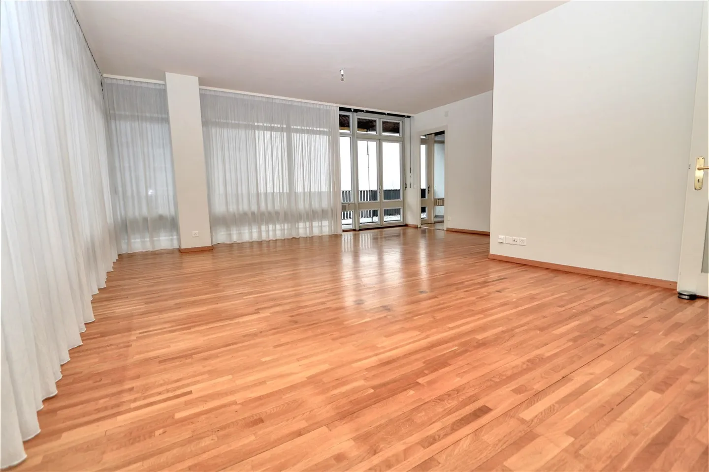 Appartamento in affitto - Foto 4 di 10
