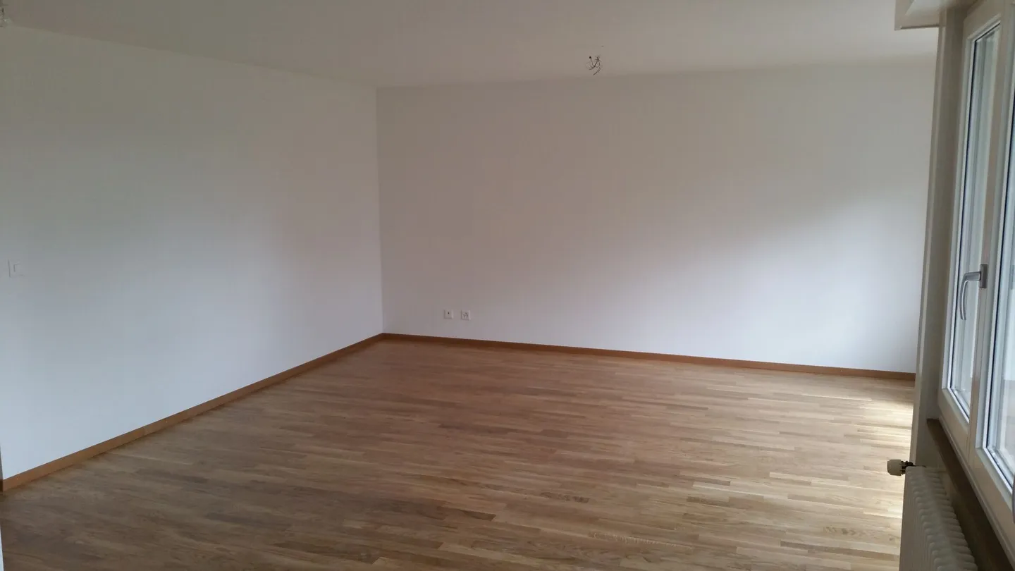 Beautiful 3.5-room apartment with spacious balcony! - Photo 4 of 12