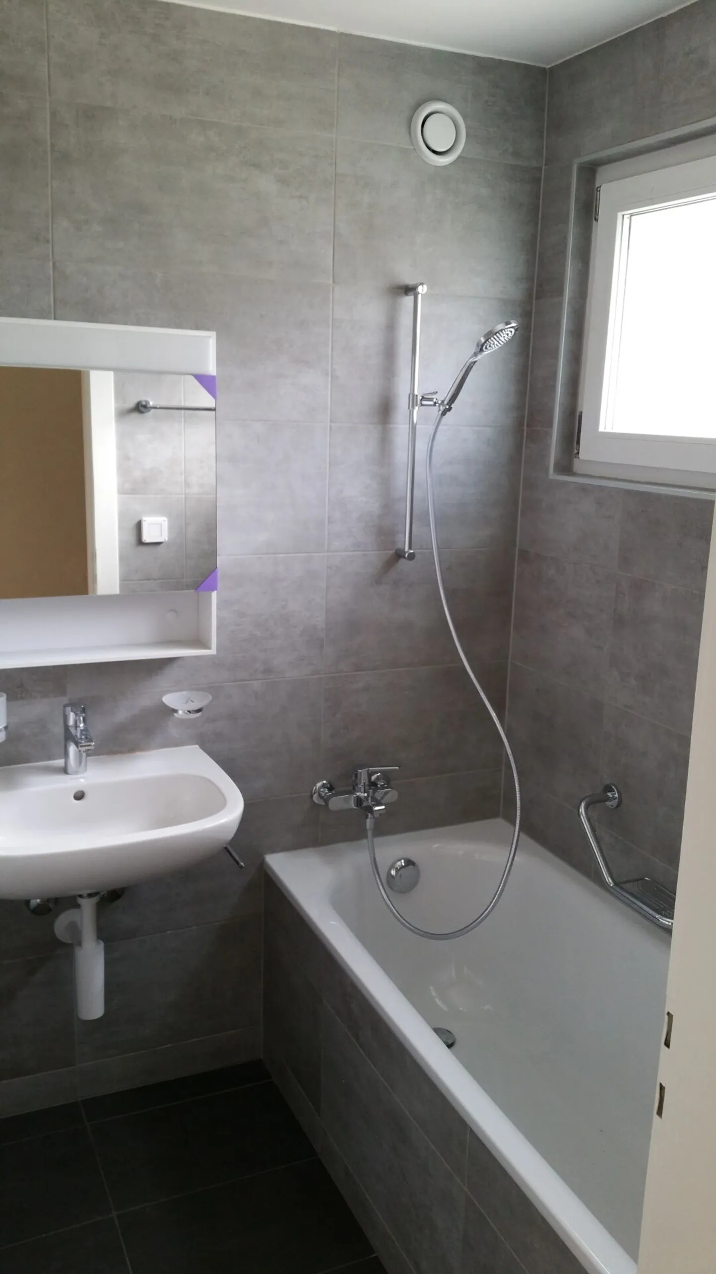 Beautiful 3.5-room apartment with spacious balcony! - Photo 10 of 12