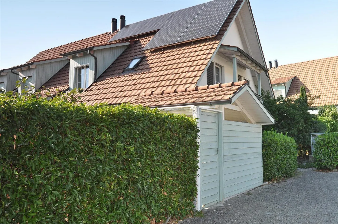Charmantes 5.5-Zimmer-Doppeleinfamilienhaus in Rumlikon - Photo 1 of 12