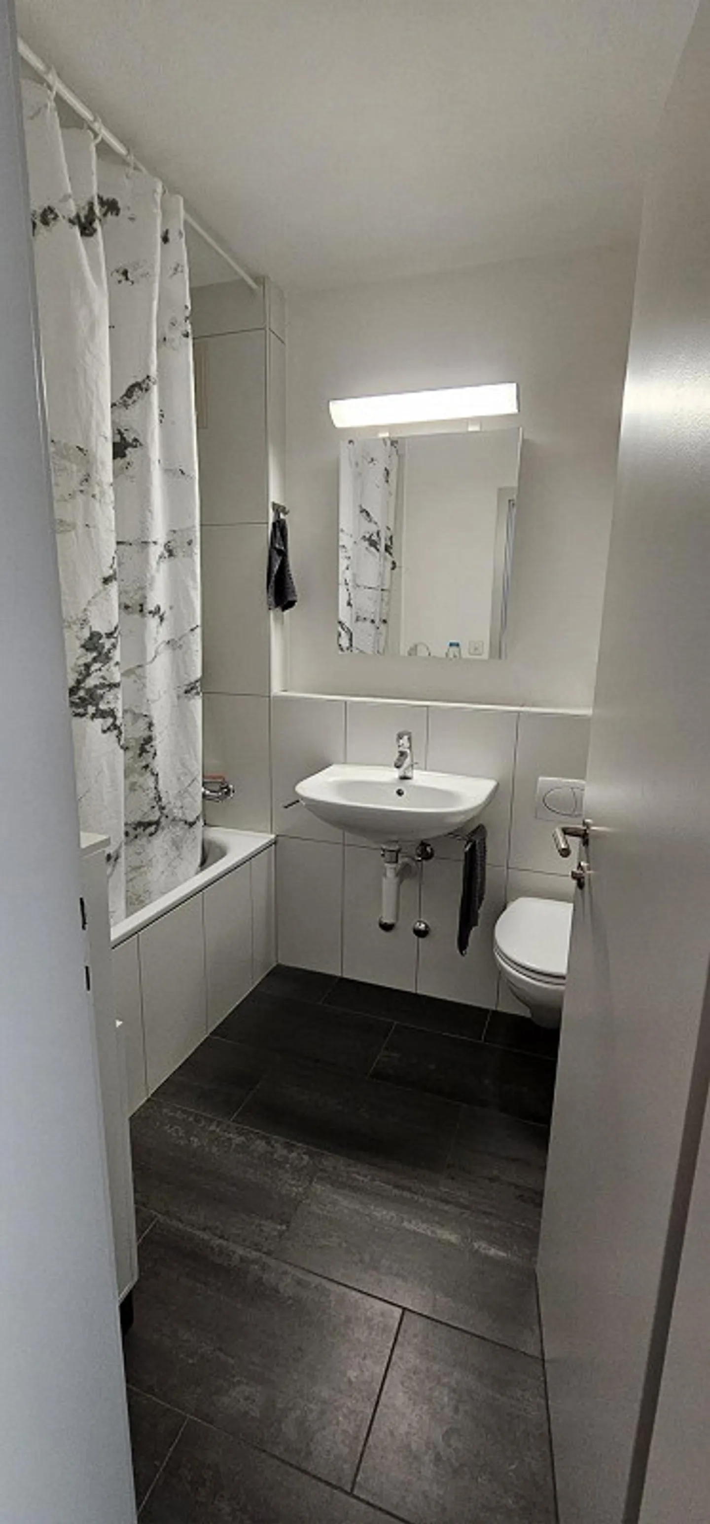 Attraktive, günstige Wohnung zu vermieten - Foto 4 von 9