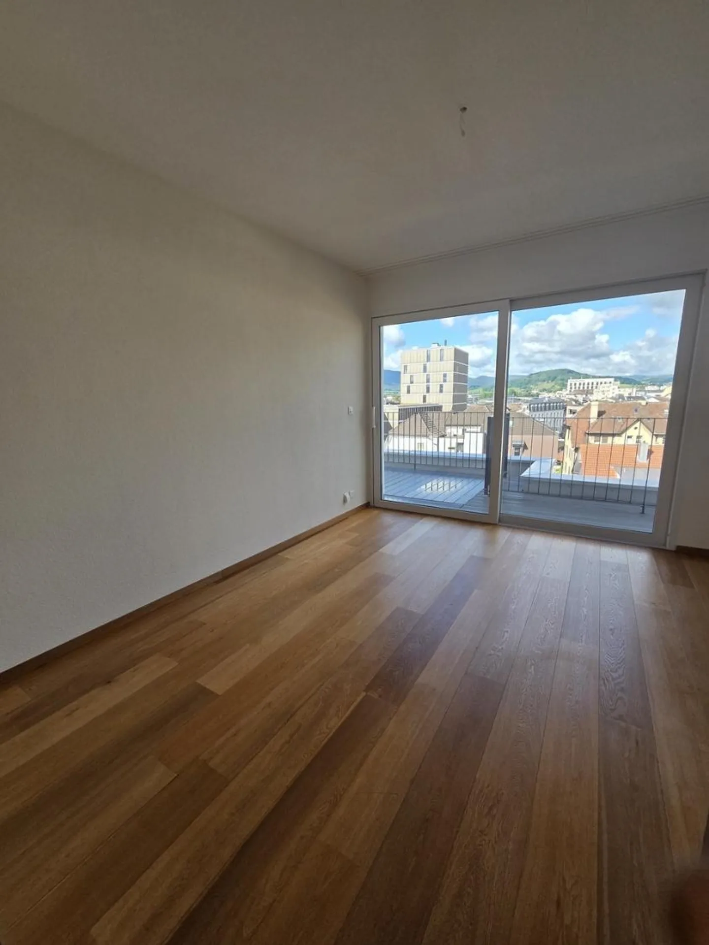 Appartamento eccezionale al 6° piano con vista mozzafiato su Delémont - Foto 12 di 13
