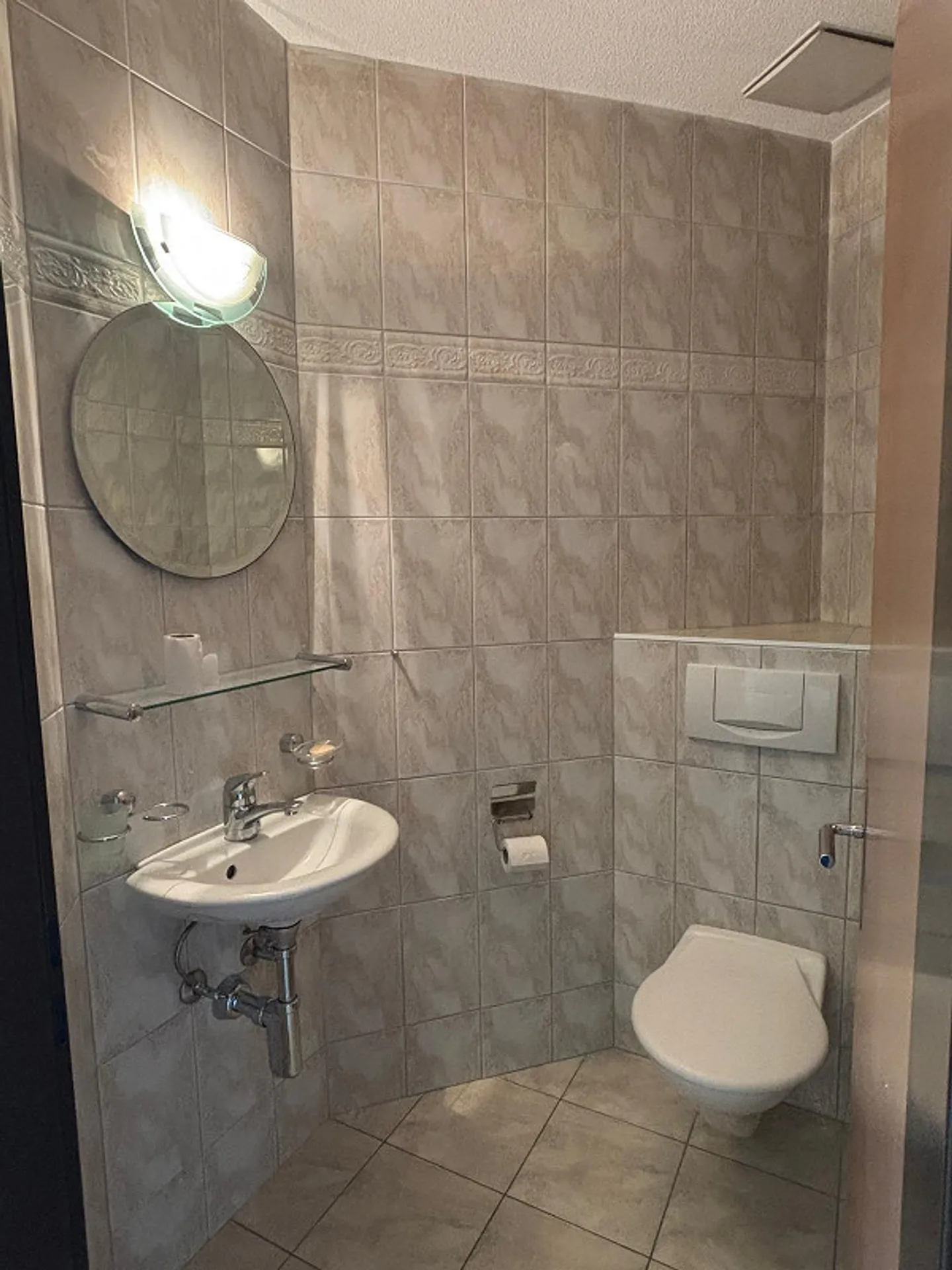 Appartamento affascinante 4.5 stanze, terrazza di 60 mq, vicino alla natura, privacy - Foto 6 di 12