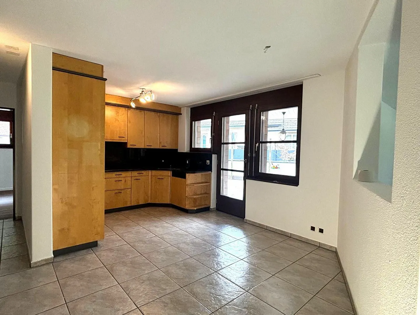 Appartamento affascinante 4.5 stanze, terrazza di 60 mq, vicino alla natura, privacy - Foto 2 di 12
