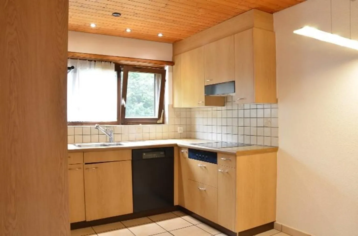 Einfamilienhaus an sehr ruhiger Lage mit Blick auf den Hallwilersee - Photo 10 sur 16