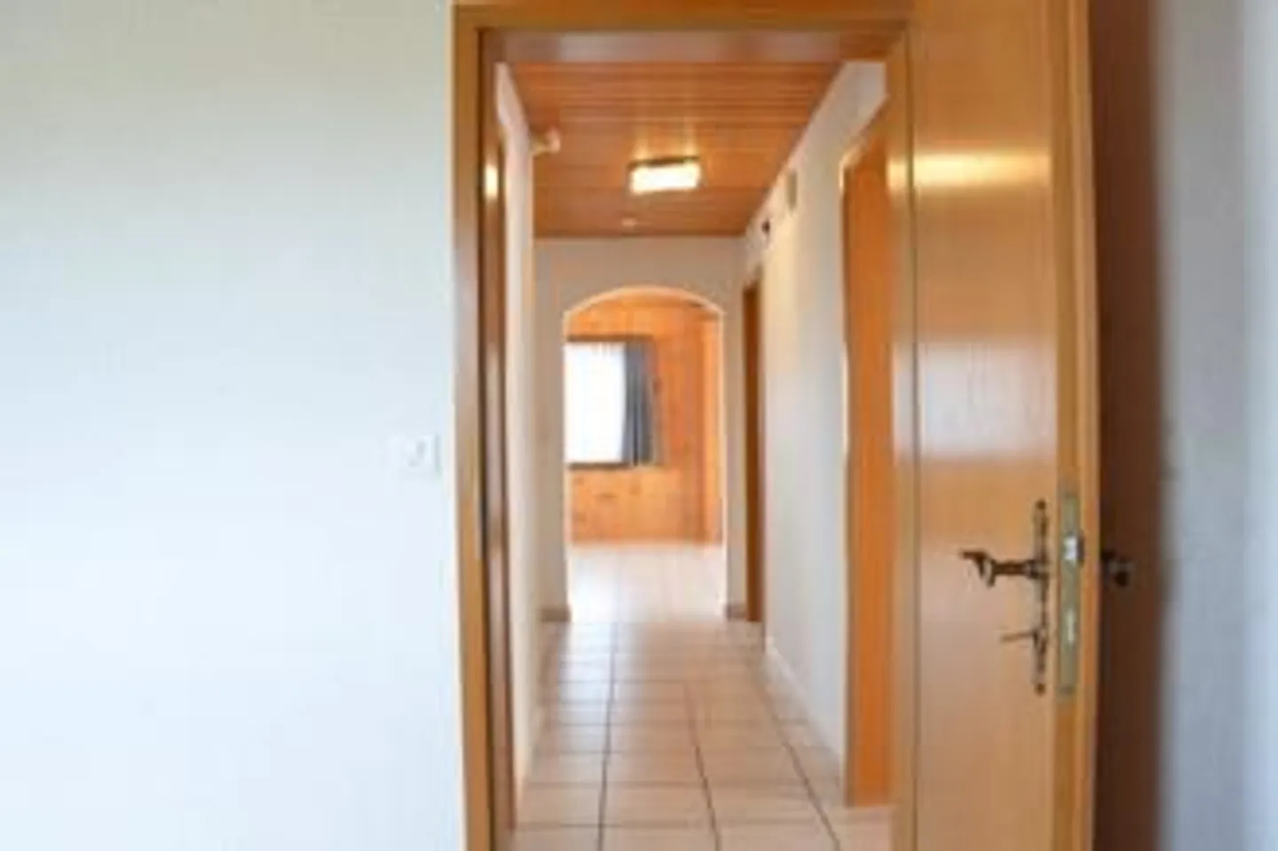 Einfamilienhaus an sehr ruhiger Lage mit Blick auf den Hallwilersee - Photo 12 sur 16
