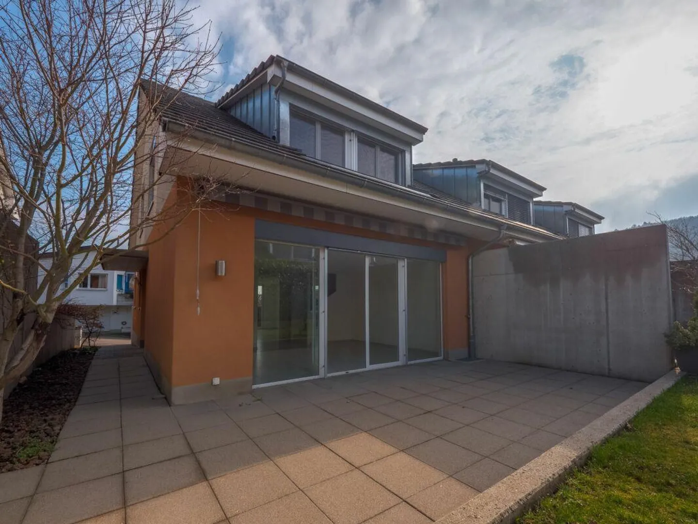 Maison d'angle moderne de 4,5 pièces avec beaucoup d'espace - Photo 13 sur 13