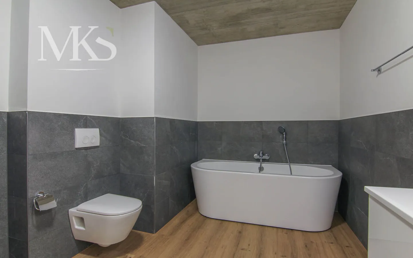 Ampio appartamento di 5,5 stanze in nuova costruzione a Visp (140 m2 con 34 m2 di balcone) - Foto 10 di 16