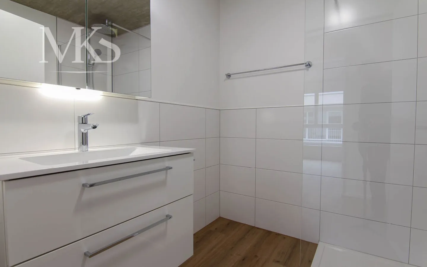 Ampio appartamento di 5,5 stanze in nuova costruzione a Visp (140 m2 con 34 m2 di balcone) - Foto 11 di 16