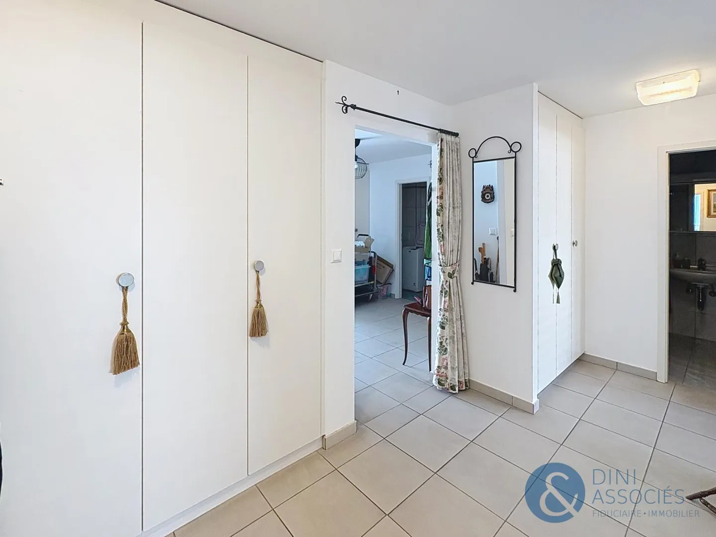 Obergeschoss 4,5 Zimmer - Foto 4 von 12
