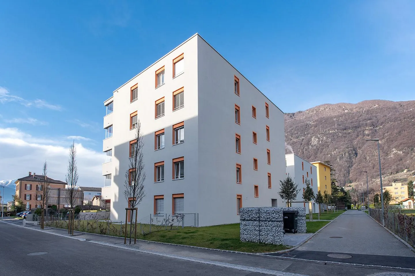 Modernes Apartment mit Garten - Foto 1 von 9