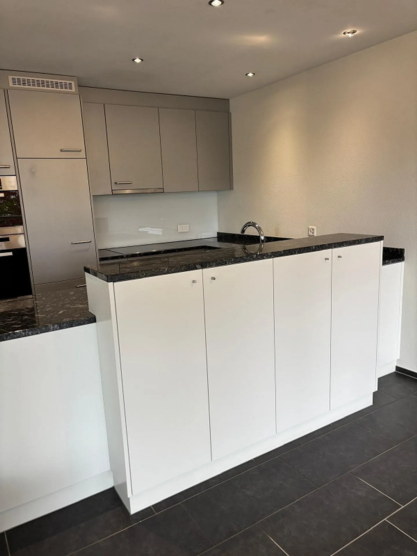 Grosszügige 5.5-Zimmer Wohnung in Ibach - Foto 15 von 17