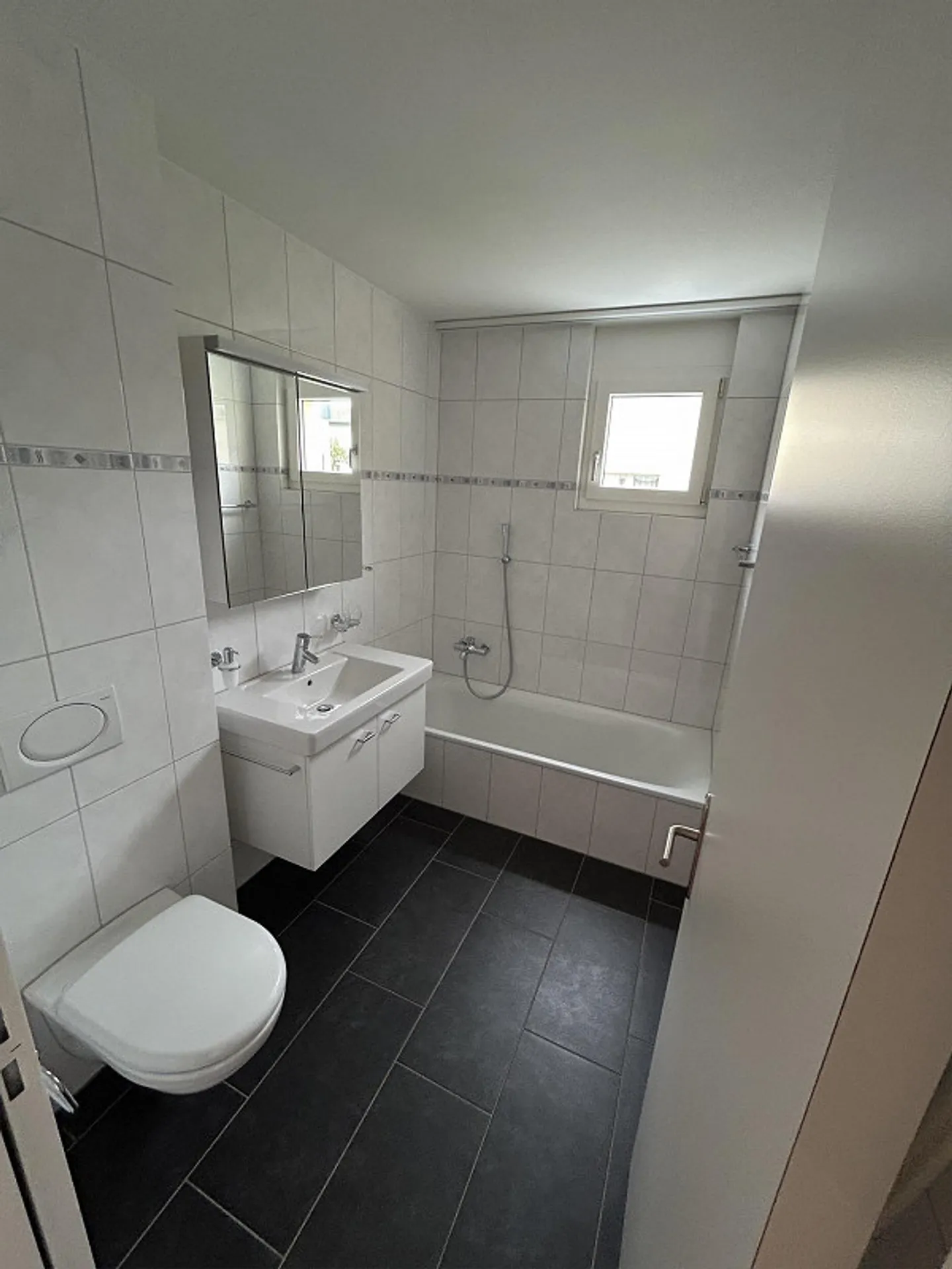 Grosszügige 5.5-Zimmer Wohnung in Ibach - Foto 5 von 17