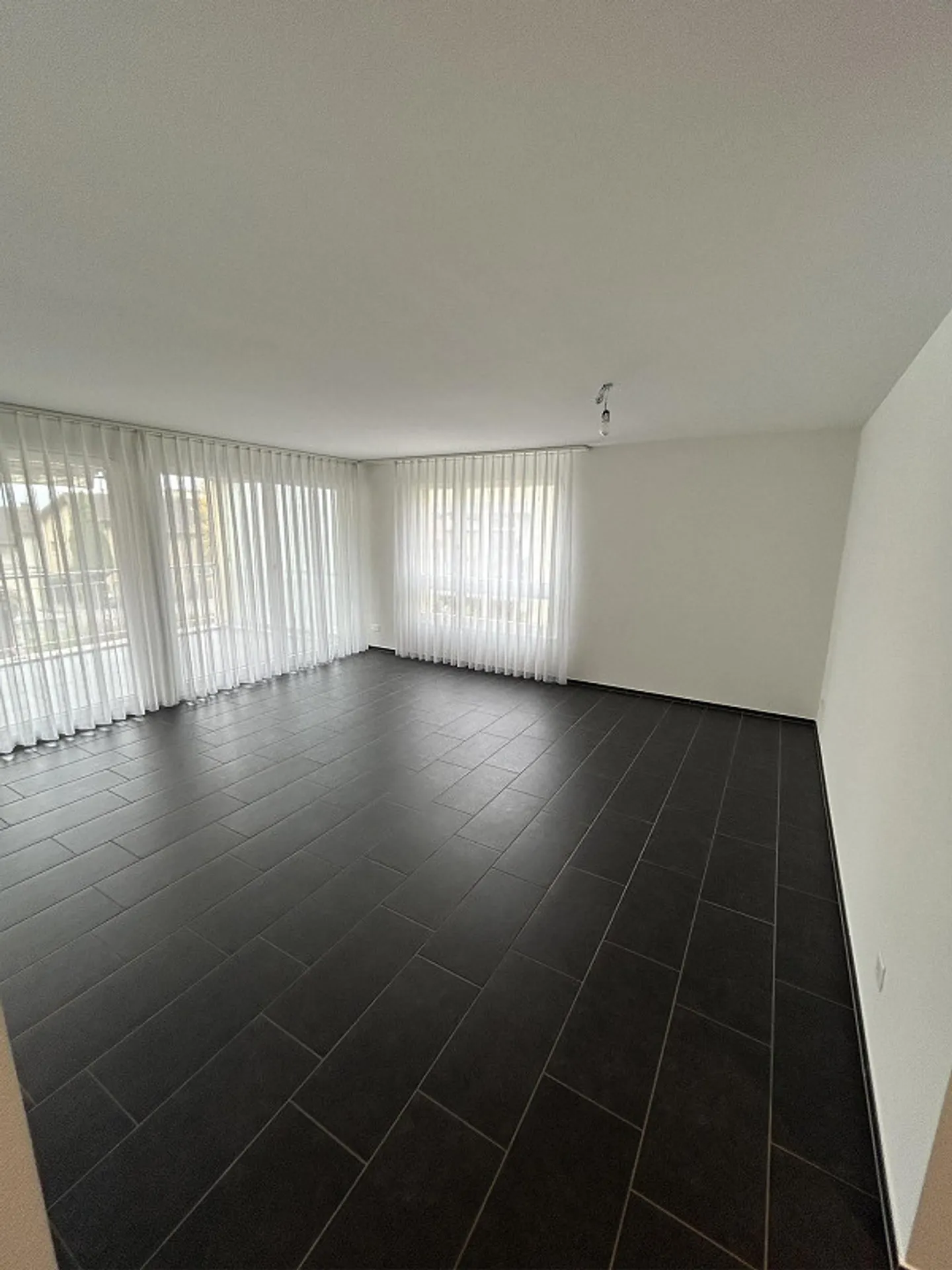Grosszügige 5.5-Zimmer Wohnung in Ibach - Foto 11 von 17