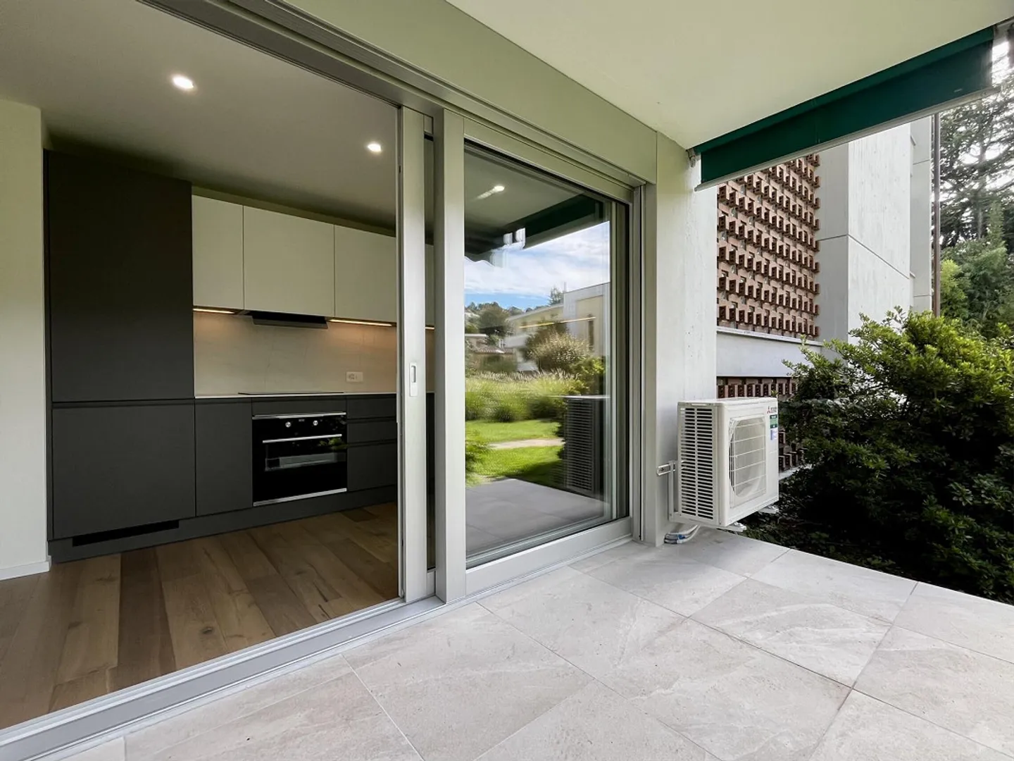 PREMIÈRE LOCATION - 3.5 PIÈCES AVEC DEUX SALLES DE BAINS À SORENGO - Photo 3 sur 10