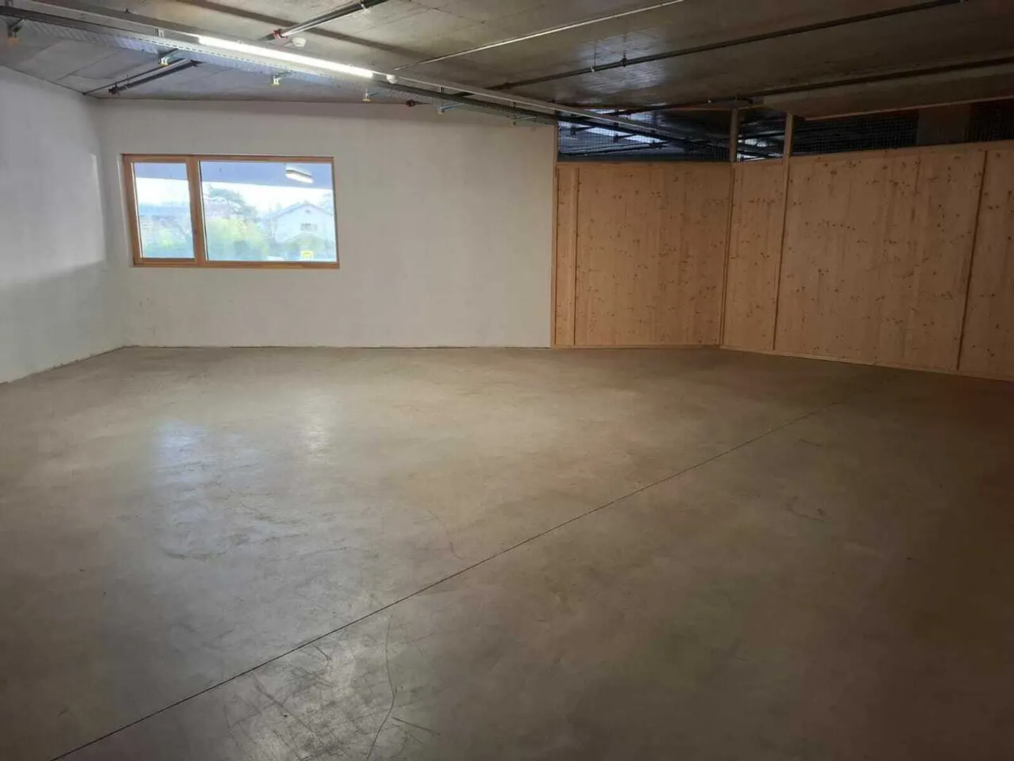 Commercial Storage Space - Photo 2 of 5