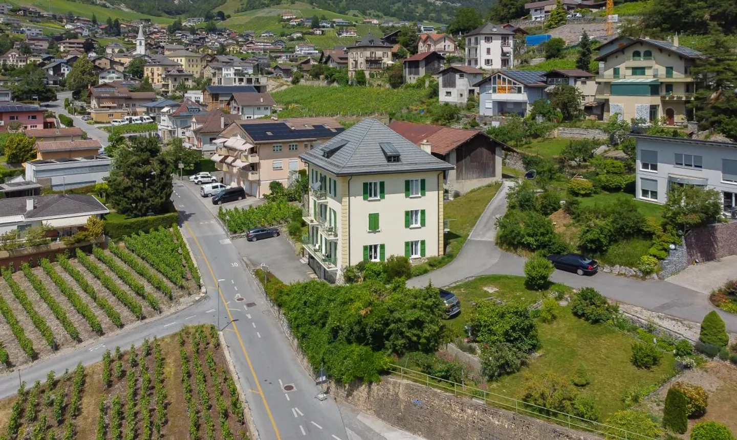 Bellissimo appartamento a Miège - Foto 1 di 11
