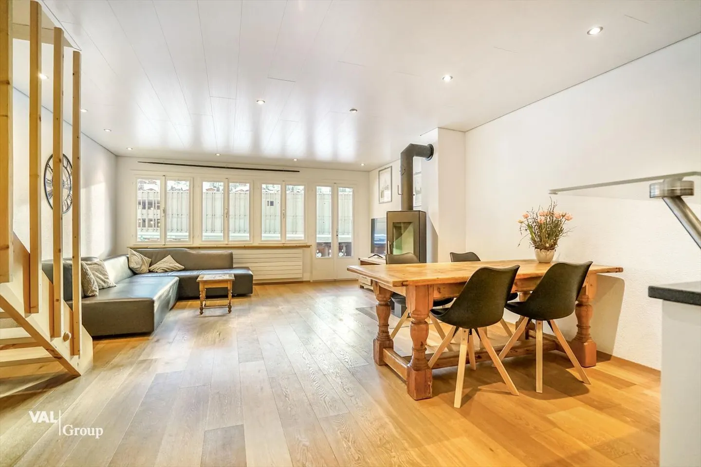 Dreamlike Chalet in Grindelwald in a Top Location - Photo 2 of 13