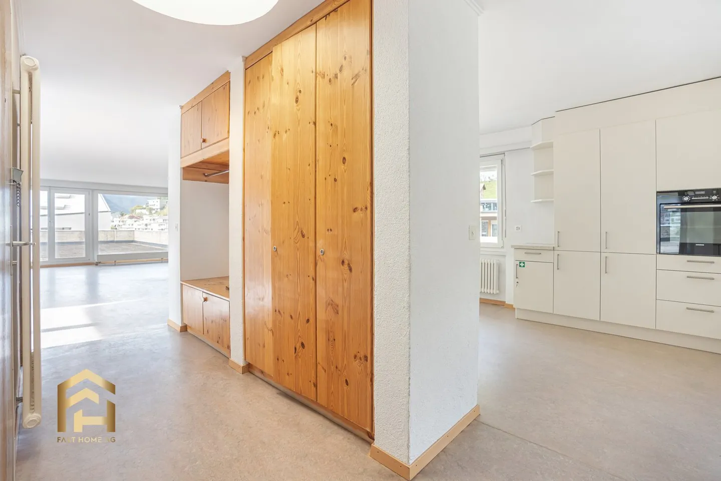 Penthouse apartment with large terrace in the heart of Naters - Photo 1 of 13