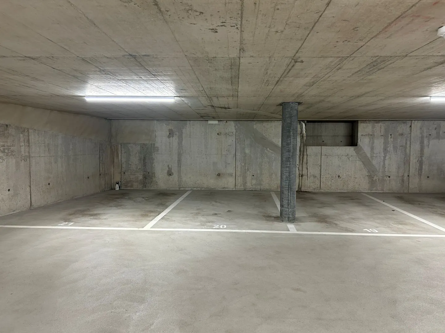 Posto auto sotterraneo in affitto - Foto 2 di 2