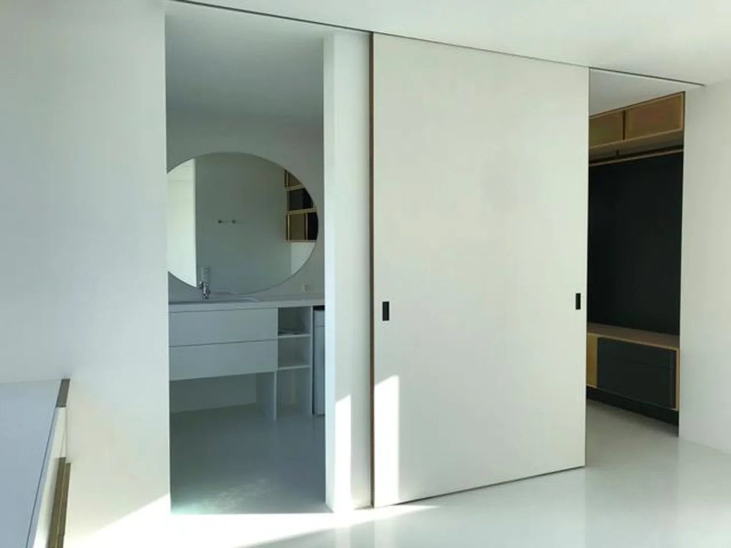 Appartement de 2,5 pièces proche de la nature dans une maison individuelle - Photo 12 sur 15