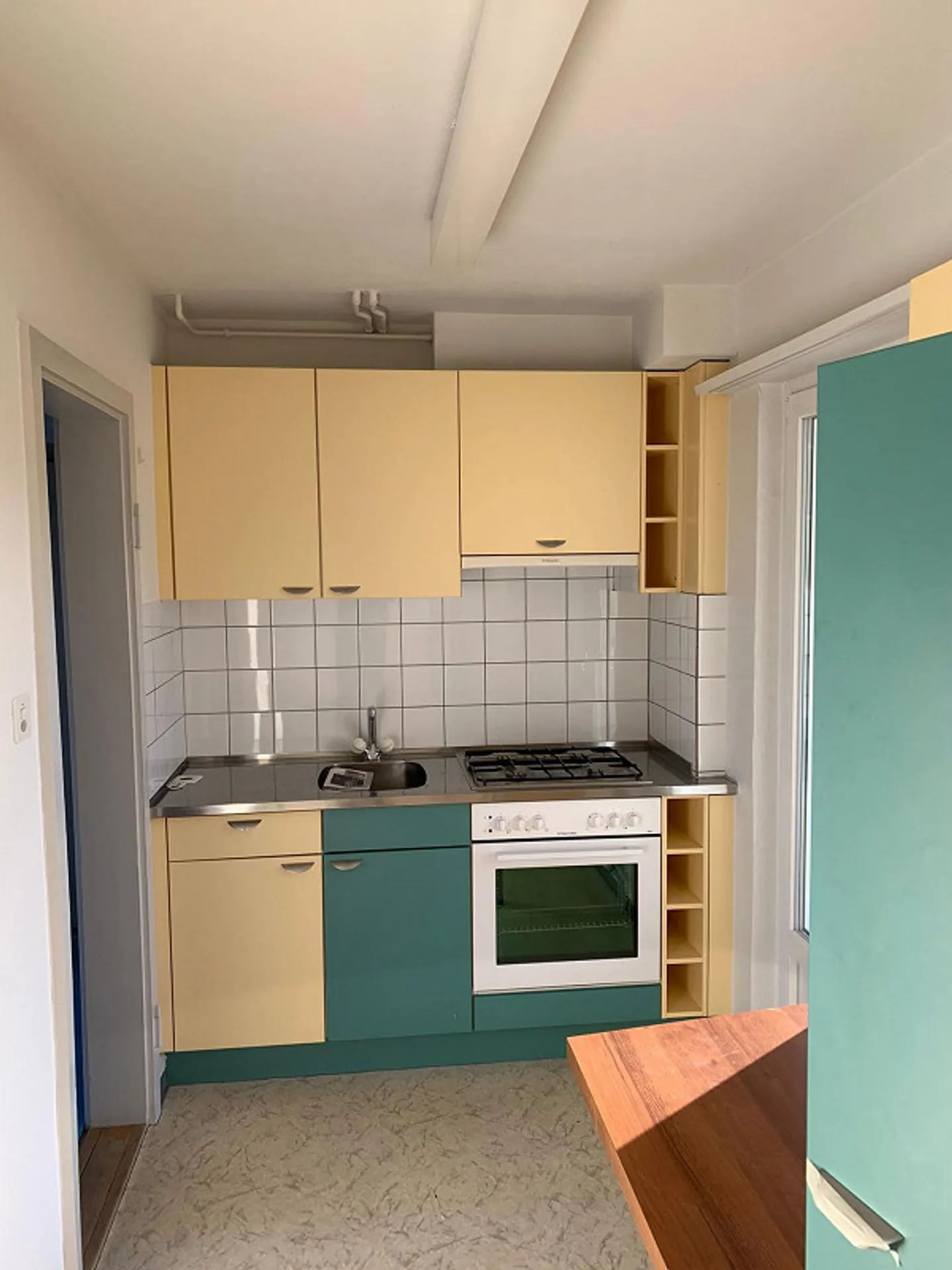 Carino, piccolo appartamento di 3 stanze - Foto 7 di 9