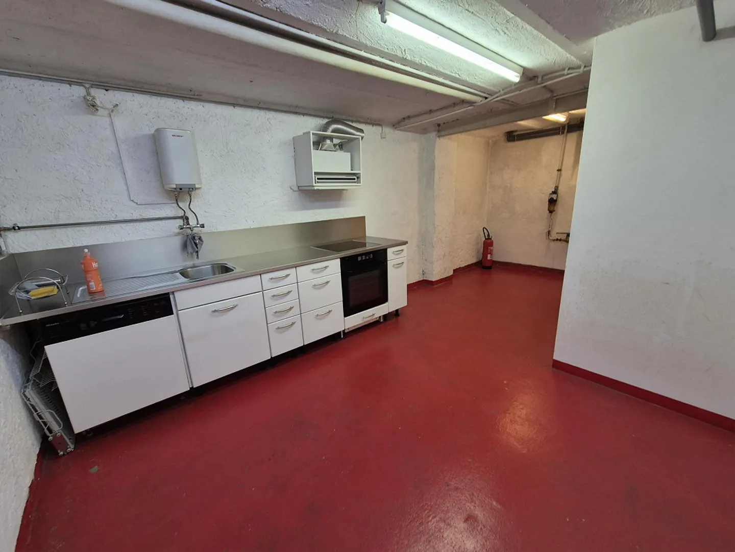 Atelier de plus de 105 m² – quatre pièces – utilisation polyvalente - Photo 5 sur 6