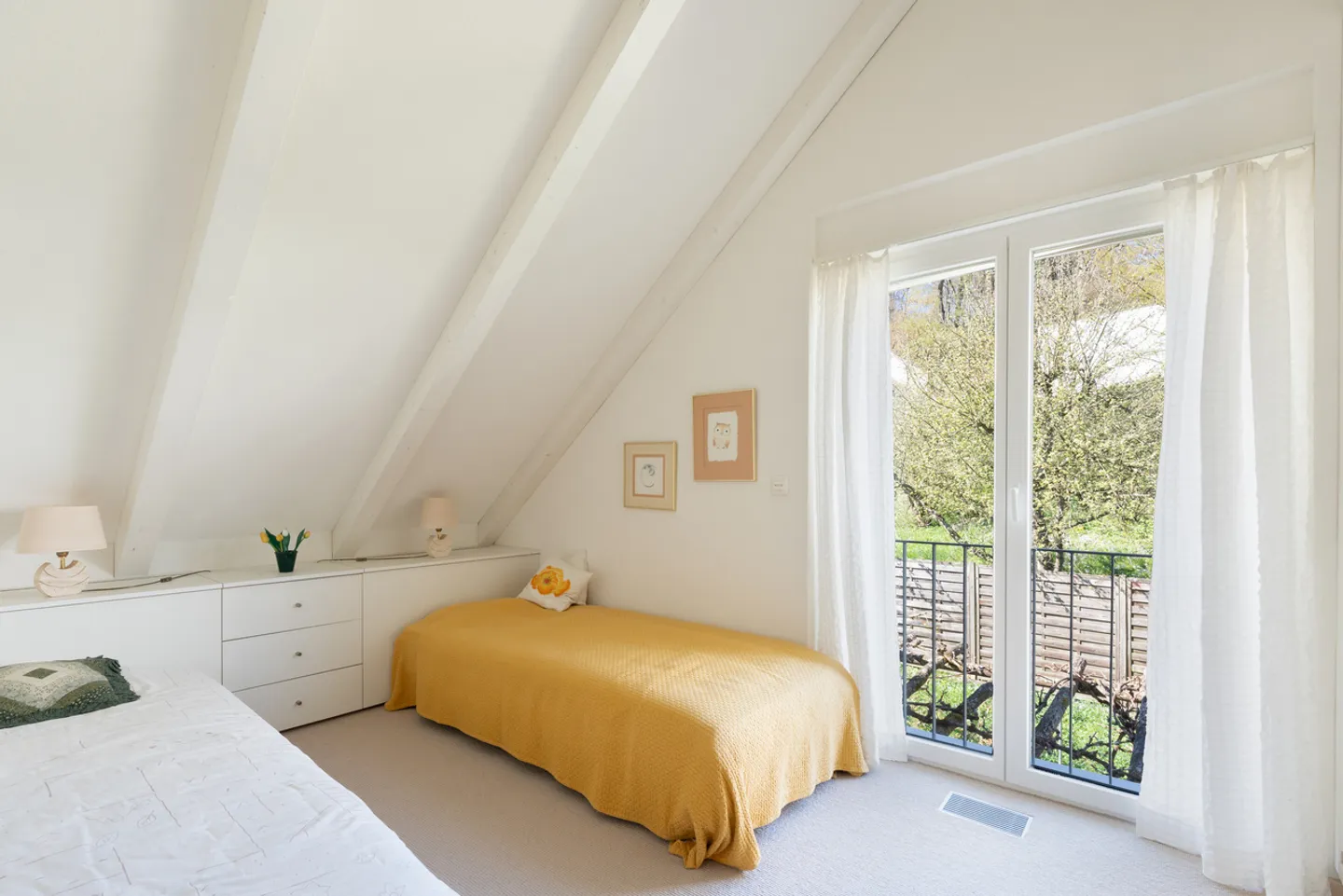 Une maison dans le vert avec beaucoup de vie privée - Photo 8 sur 13