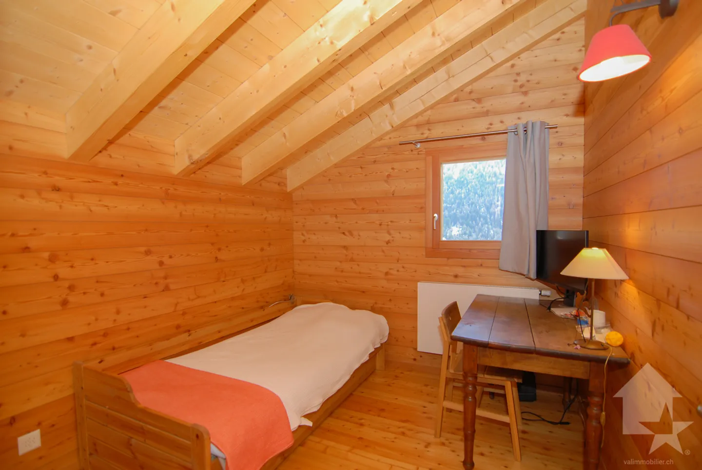 Magnificent chalet in La Forclaz - Photo 8 of 26