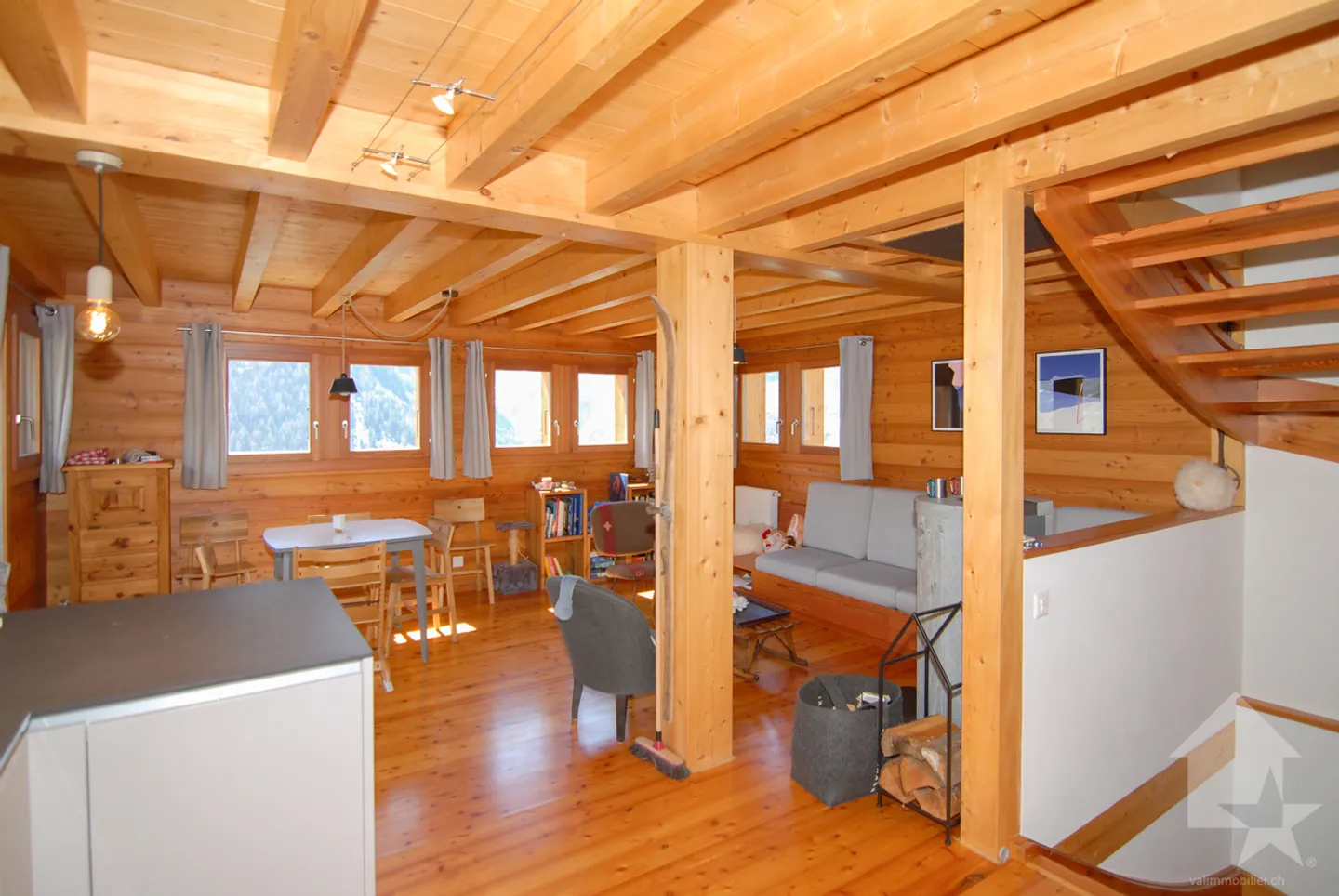 Magnificent chalet in La Forclaz - Photo 5 of 26