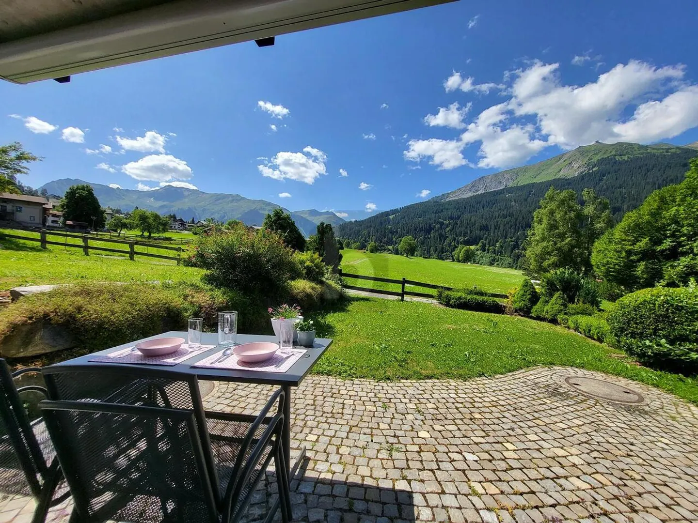 GRANDE VISTA, IN UNA POSIZIONE IDILLICA E TRANQUILLA - Foto 5 di 6