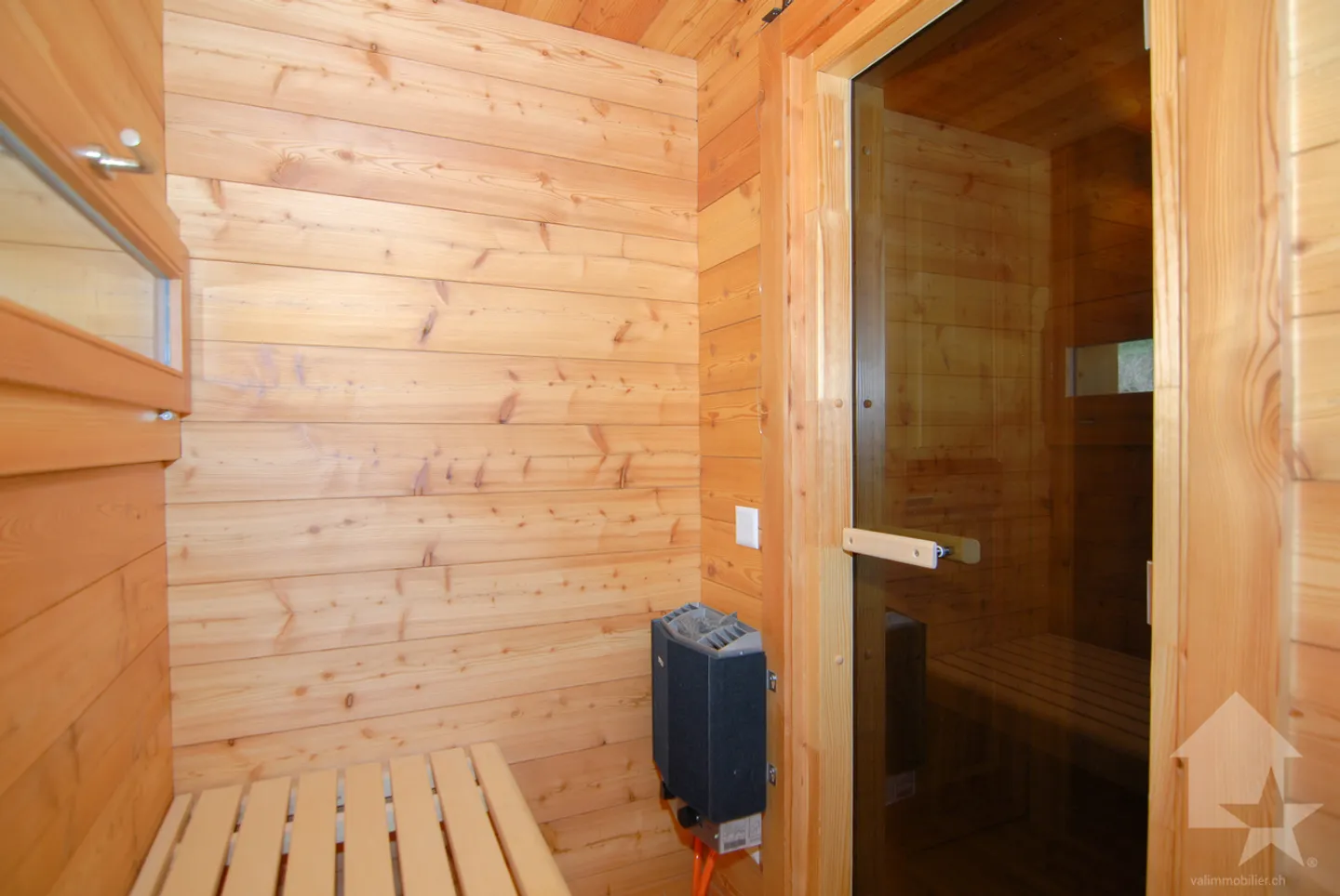 Magnificent chalet in La Forclaz - Photo 12 of 26