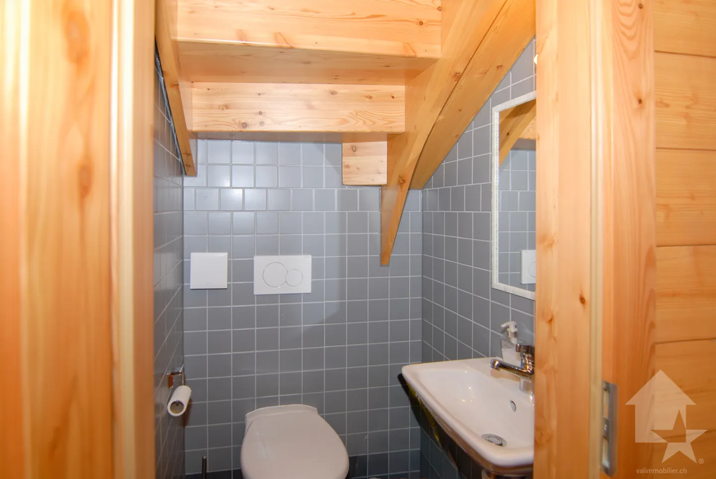 Magnificent chalet in La Forclaz - Photo 18 of 26